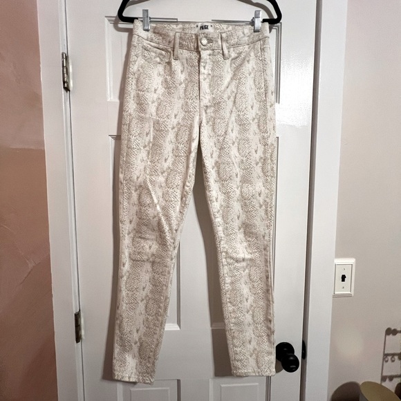 PAIGE Denim - PAIGE • HOXTON ANKLE •CREAM SNAKE